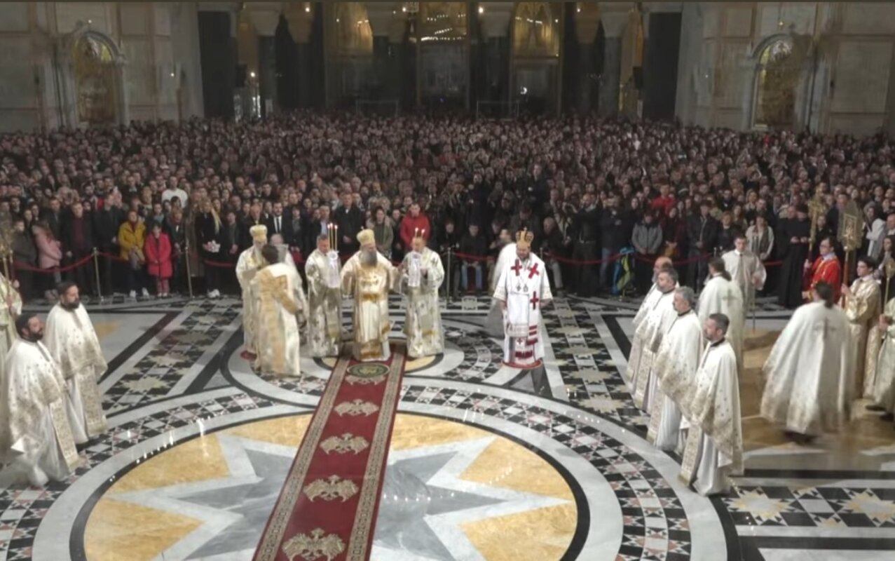 Obeležava se Božić po julijanskom kalendaru – Hristos se rodi!