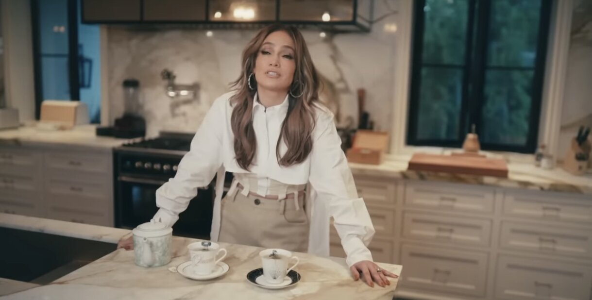 Da imate ovu zadnjicu, i vi biste bili goli: Jennifer Lopez dala prilično konkretan odgovor na prozivke
