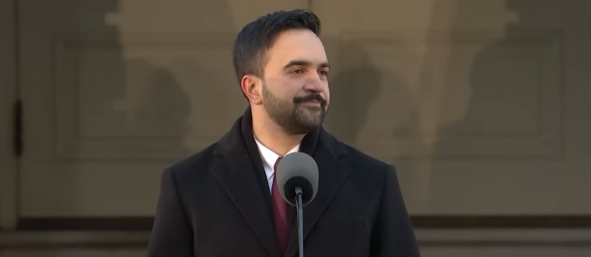 Mamdani položio zakletvu kao gradonačelnik Njujorka na staroj stanici metroa