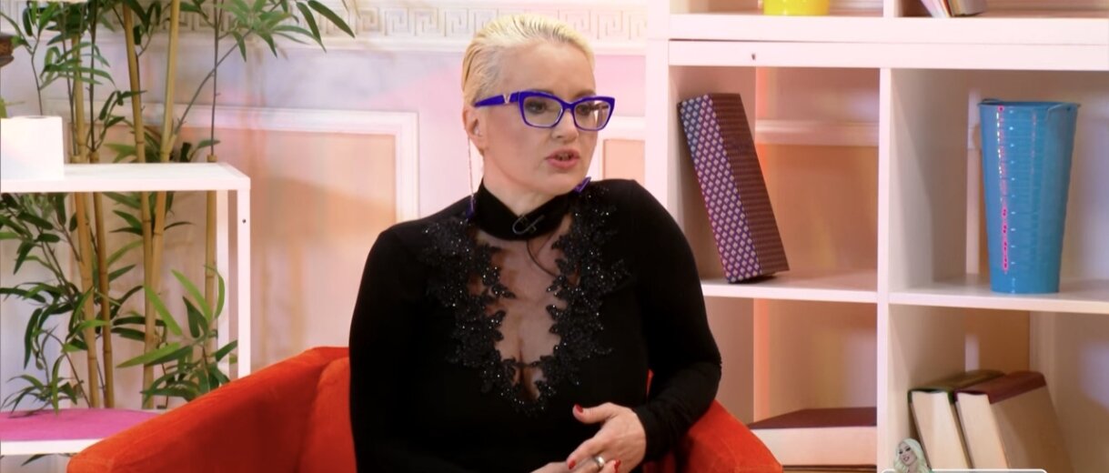 Udaje se Maja Nikolić: Bogati biznismen poludeo za pevačicom