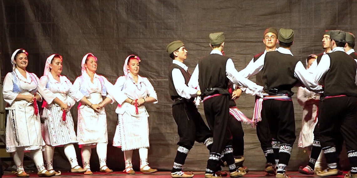 Kad koraci pamte domovinu: Srpski folklor ponovo okuplja dijasporu u Čikagu