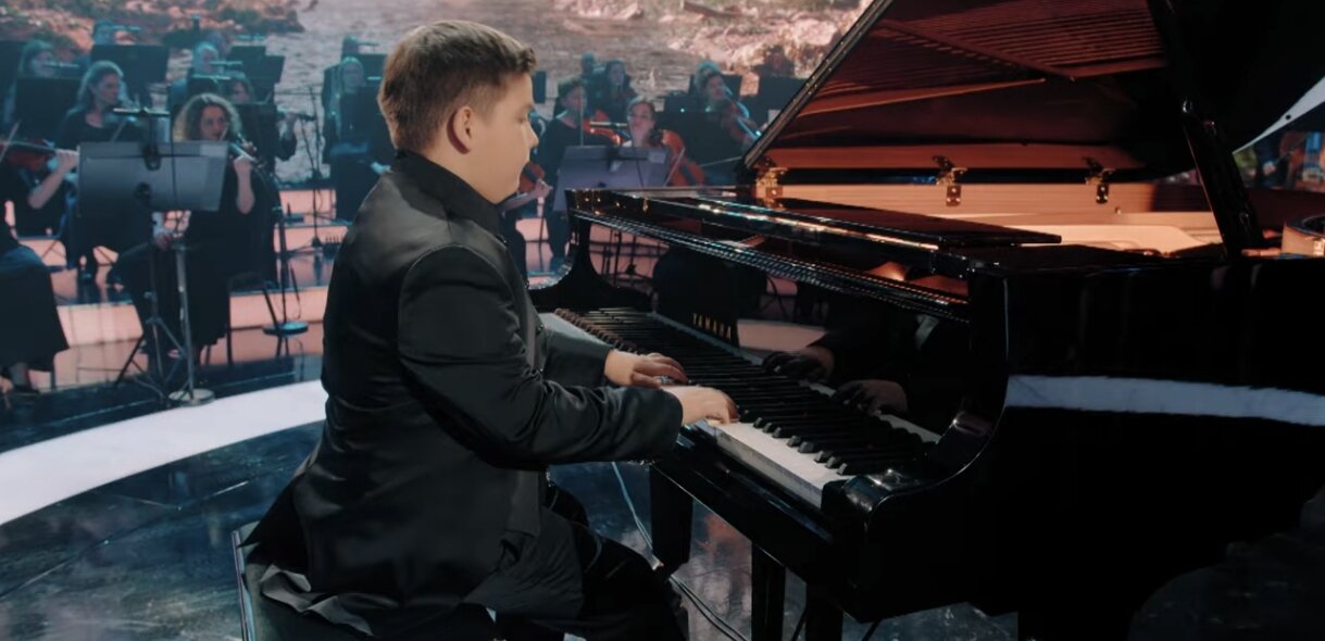 David Božić sa 11 godina postao najbolji na svetu: Podigao na noge Karerasa, Dominga i Hausera