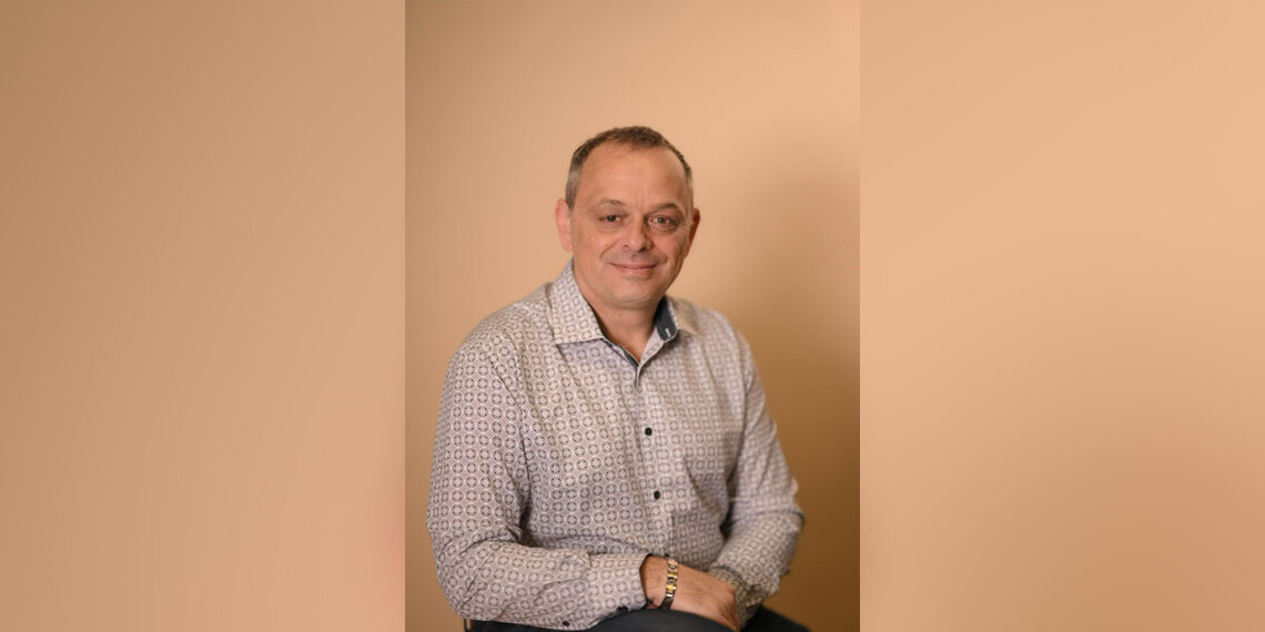 Boban Ojleski: Licencirani agent koji razume naše ljude i čuva ih u američkom zdravstvenom sistemu