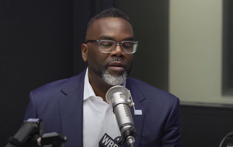 Sukob oko ICE agenata u Čikagu: Gradonačelnik Brandon Johnson popustio pred tužilaštvom, ali spor tek počinje