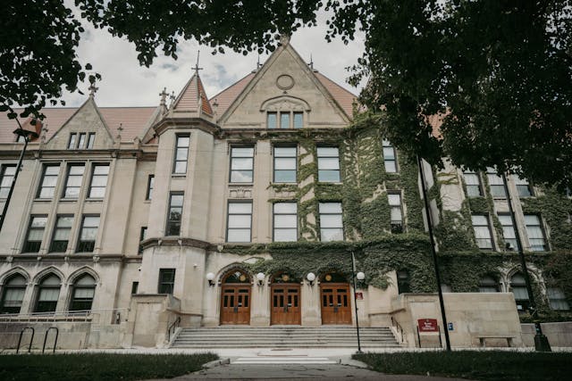 Nova lista najboljih univerziteta sveta: Jedan iz Illinoisa u Top 5, prestigao Harvard