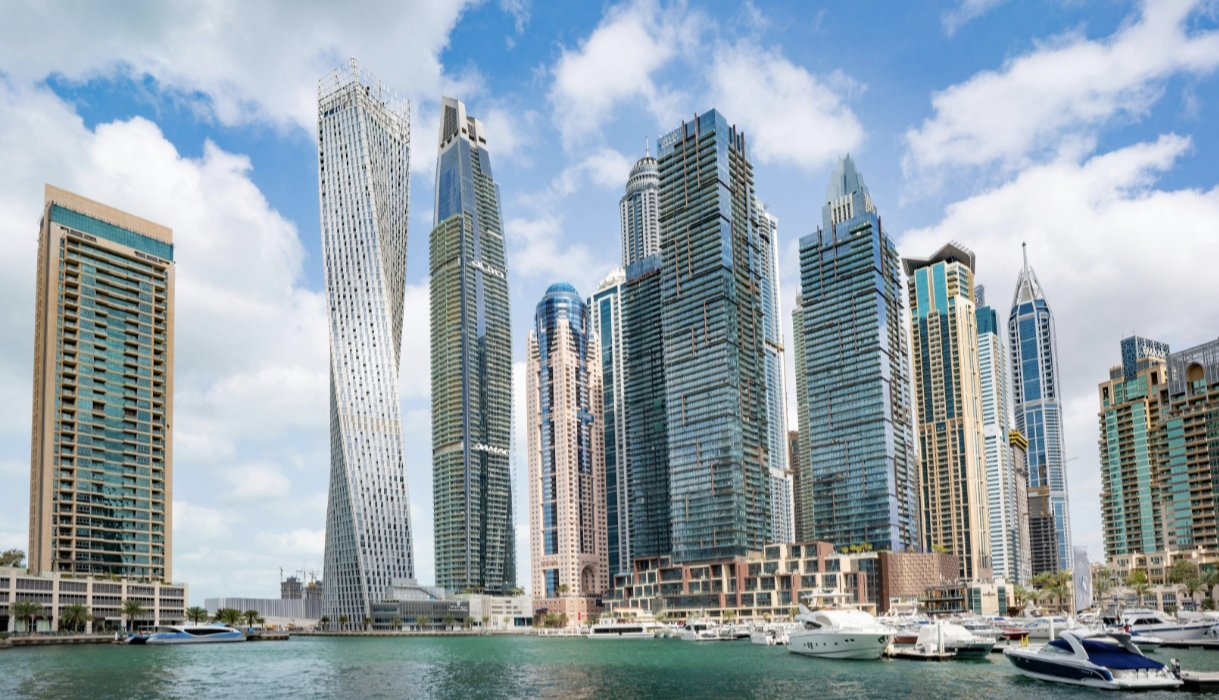 Dala sam pola miliona evra i robot me služi 24 sata: Ove naše pevačice imaju stanove u Dubaiju