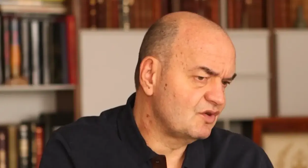 Duško Vujošević hitno hospitalizovan – Lekari vode tešku borbu za njegovo zdravlje