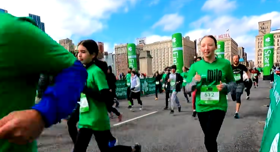 Skoro 30.000 učesnika otvorilo sezonu trčanja u Čikagu – Shamrock Shuffle oborio očekivanja