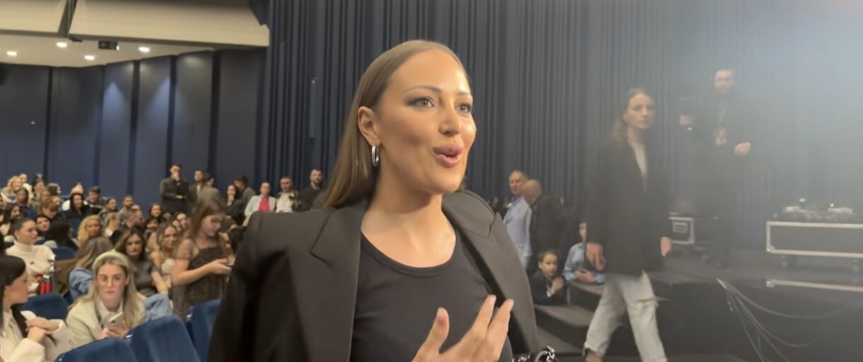 Aleksandra Prijović u Parizu nosi stajling vredan 8.750 evra: Obukla se po poslednjoj modi