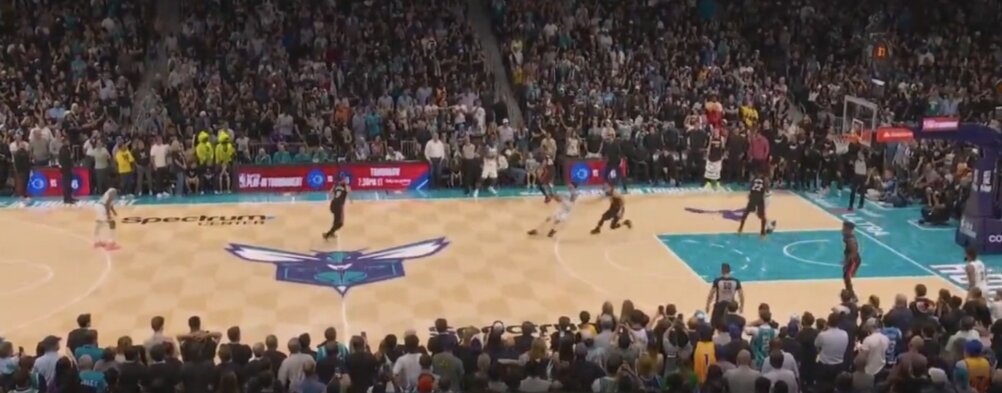 Hornetsi posle produžetka pobedili Majami u plej-inu