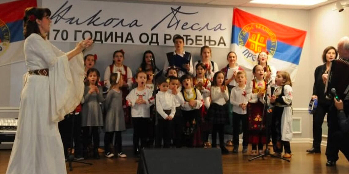 „Miris tamjana“ u Milvokiju: Prvi koncert Dečijeg hora „Sveti Sava“ i premijera himne sa Kosova