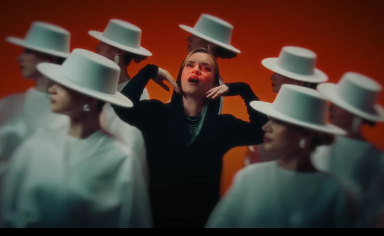 Kad stanu satovi: Šejla Zonić emotivnom pesmom dirnula mnoge (VIDEO)