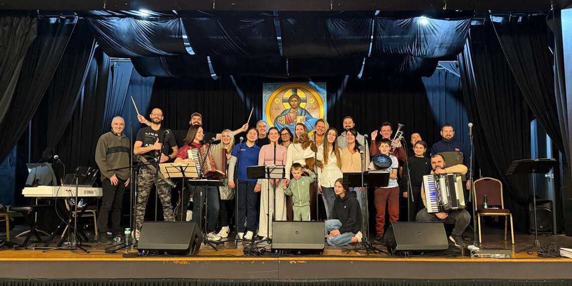 Tradicija sa srcem u Čikagu: Ansambl „Zlatni Vez“ najavljuje veliki humanitarni koncert za Kosovo i Metohiju