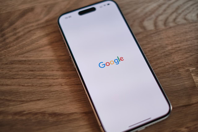 Google lansirao Search Live širom sveta – Telefon sada „vidi“ i odgovara u realnom vremenu