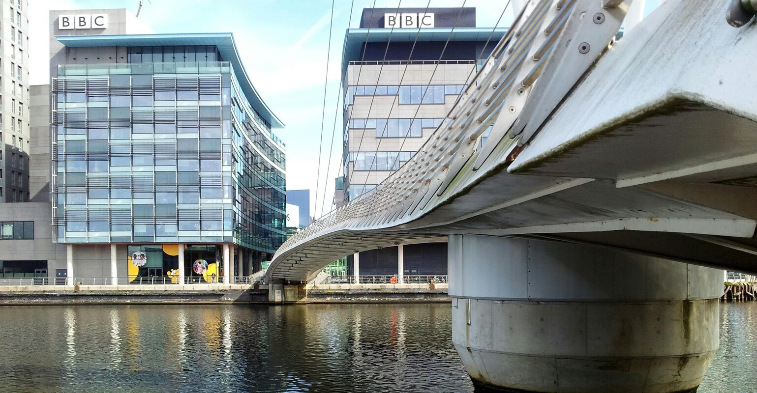 BBC planira da ukine 2.000 radnih mesta i uštedi 10 odsto godišnjeg budžeta