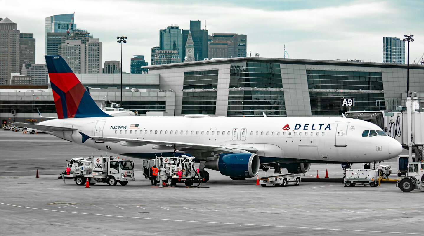 Delta Air Lines upozorava: Očekujte skuplje avio-karte zbog vrtoglavog rasta cena goriva