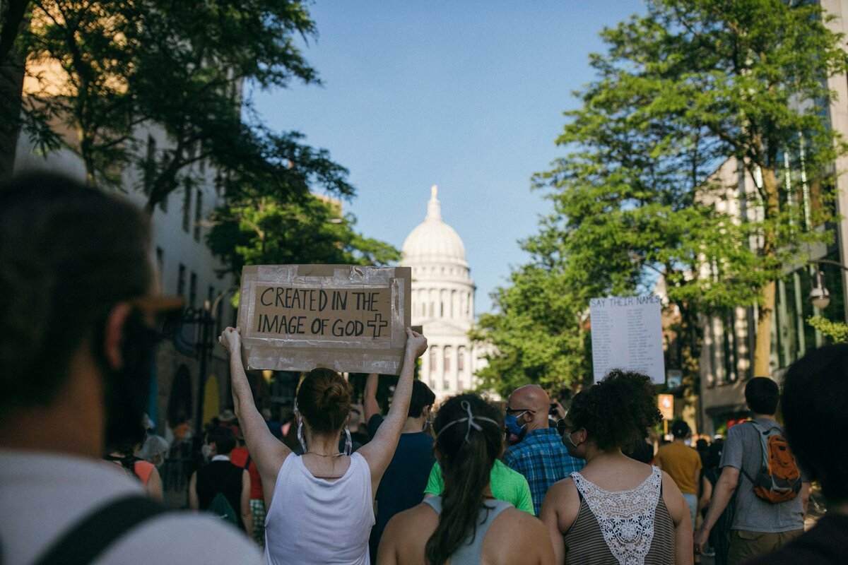 Od početka Trump-ovog mandata američke službe uhapsile više od 800 imigranata, nikad više
