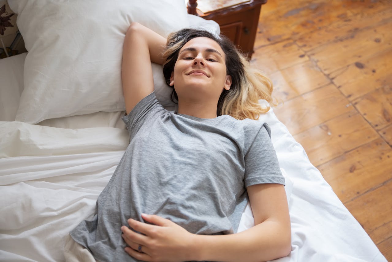 Da li treba da ležete u krevet u odeći za grad? Lekari otkrivaju šokantnu istinu