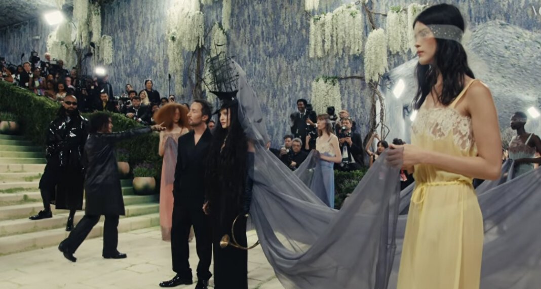 Met gala 2026: Umetnost, glamur i protesti na najvažnijem modnom događaju godine