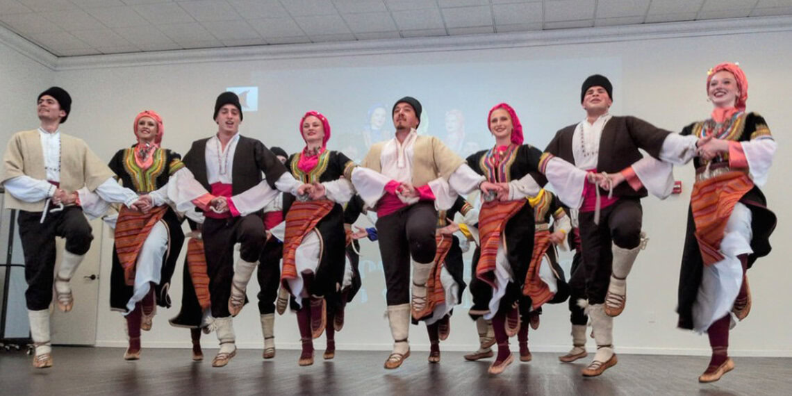 SRPSKA DECA U AMERICI POKAZALA KO SU! Emocije, igra i tradicija dirnuli publiku u Majamiju