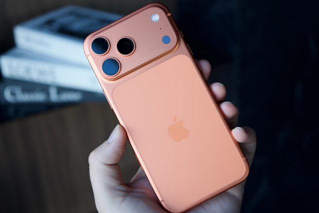 Nezaustavljiv uspeh: iPhone 17 oborio sve rekorde prodaje