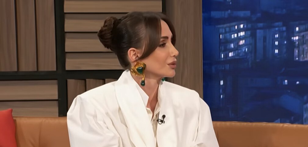 Evo čime se bavila Emina Jahović pre nego što je postala pevačica