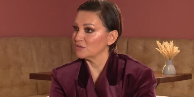 Nina Badrić zadobila povredu na nastupu, odmah se oglasila: "Publika ostala bez glasa, a ja bez zgloba"