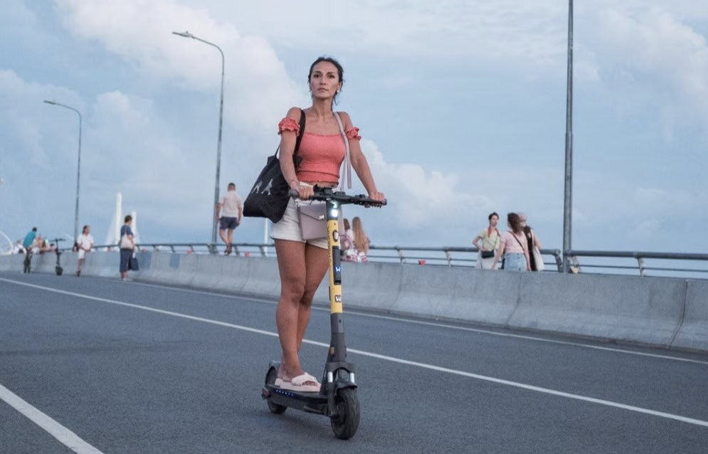U Severnoj Makedoniji od danas električne trotinete smeju da voze samo punoletne osobe