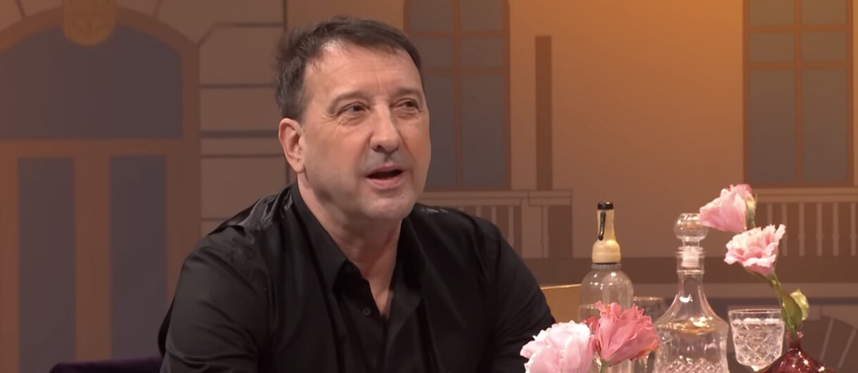 Hari Mata Hari prvi put pevao na svadbi, a uslov koji je dao mladencima šokirao je sve