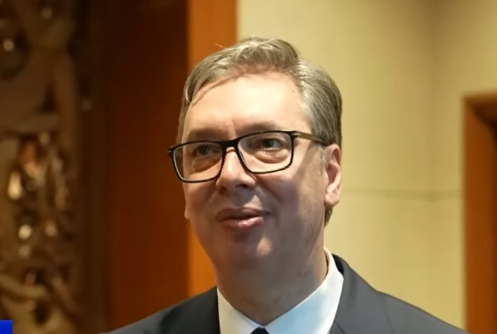 Vučić: Prvo Vlada podnosi ostavku, pa raspisujem izbore, neću bez njih biti premijer
