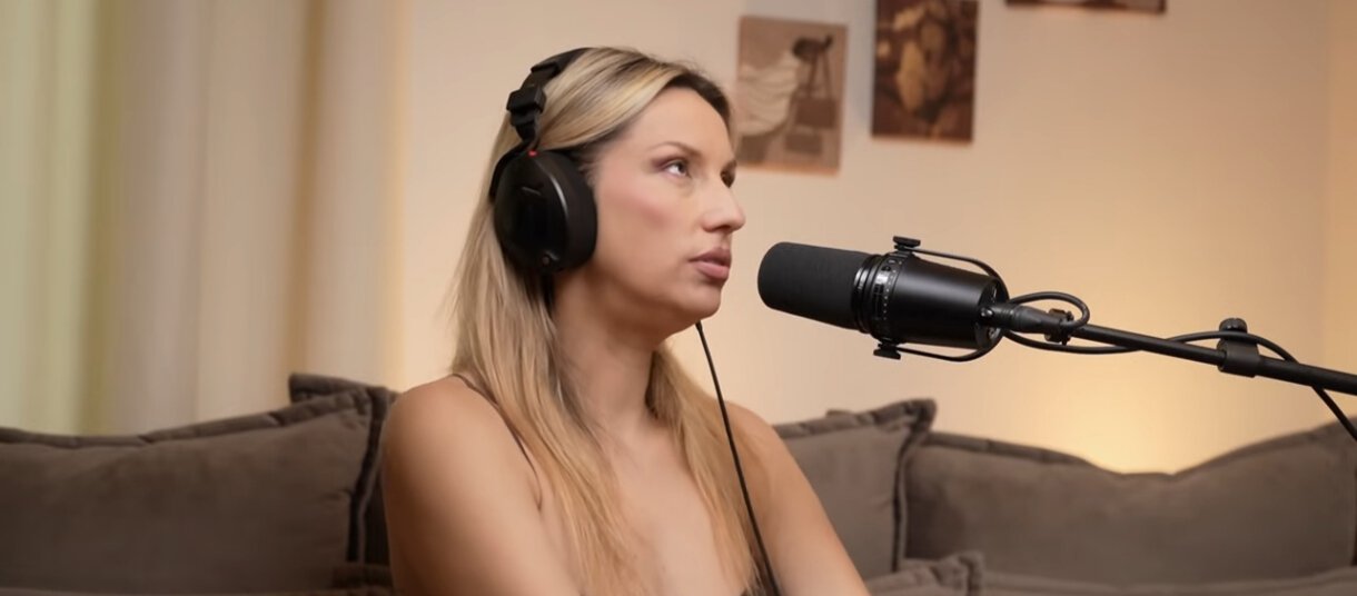 Ne pevam u Crnoj Gori jer me niko nije zvao: Rada Manojlović iskreno o nastupima pod šatorom i karijeri