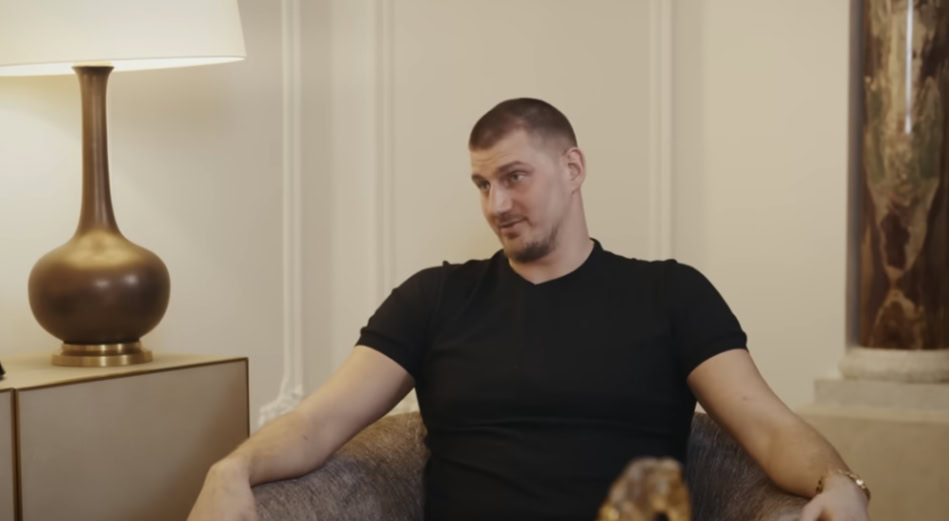 Zaboravite na milione i slavu: Nikola Jokić u omiljenoj pekari iz detinjstva