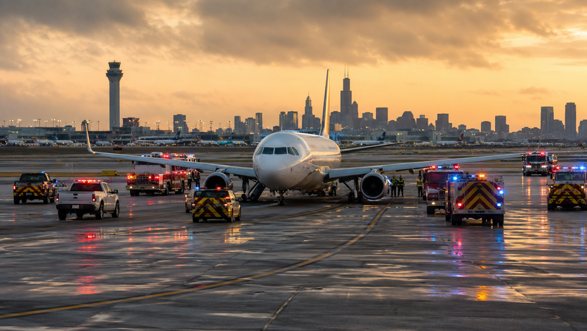 Drama na O’Hare aerodromu: American Airlines avion okružile hitne službe, u letelici bilo 180 ljudi