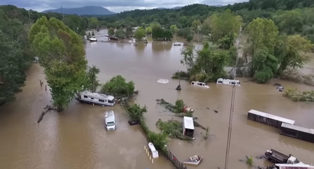 Stanovnici Floride obezbeđuju domove i masovno se evakuišu pred udar urgana Milton