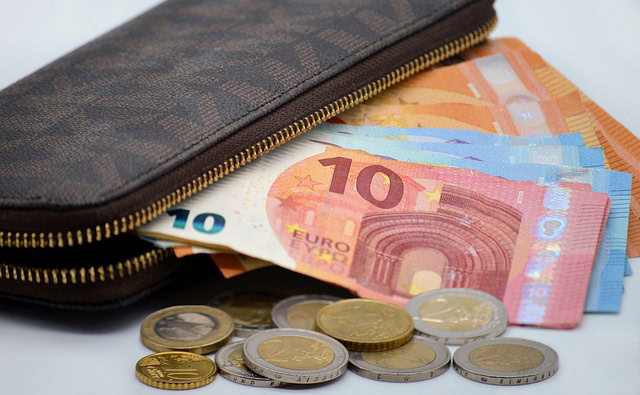 Plate u Crnoj Gori: Evo ko zarađuje preko 1.600€, a gde su primanja ispod proseka