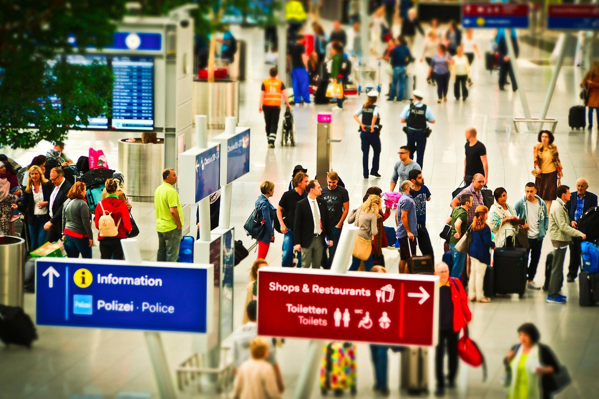 Udar na putnike pred letnju sezonu: United Airlines skraćuje vreme za čekiranje
