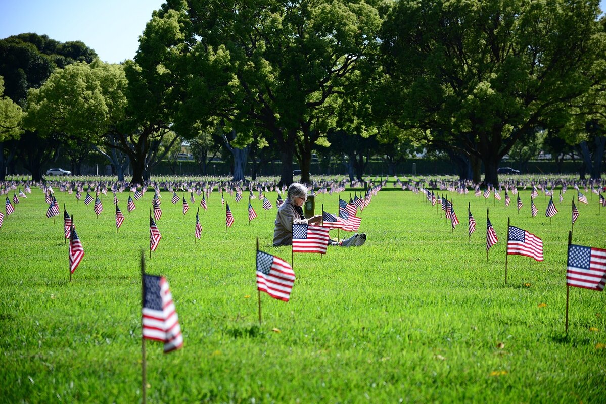 Memorial Day 2025: Dan kada Amerika ćuti u znak poštovanja prema palim vojnicima