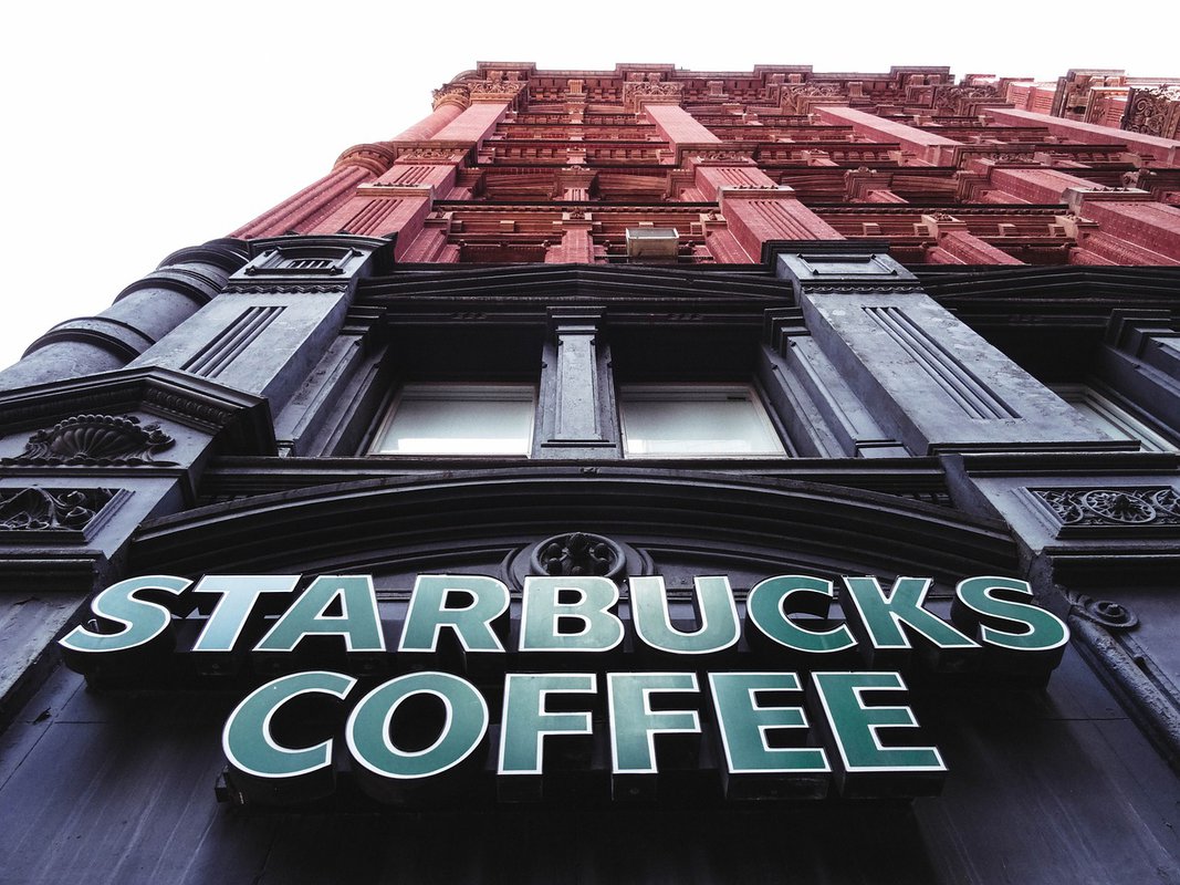 Starbucks uvodi nova pravila: Kupite nešto ili izađite
