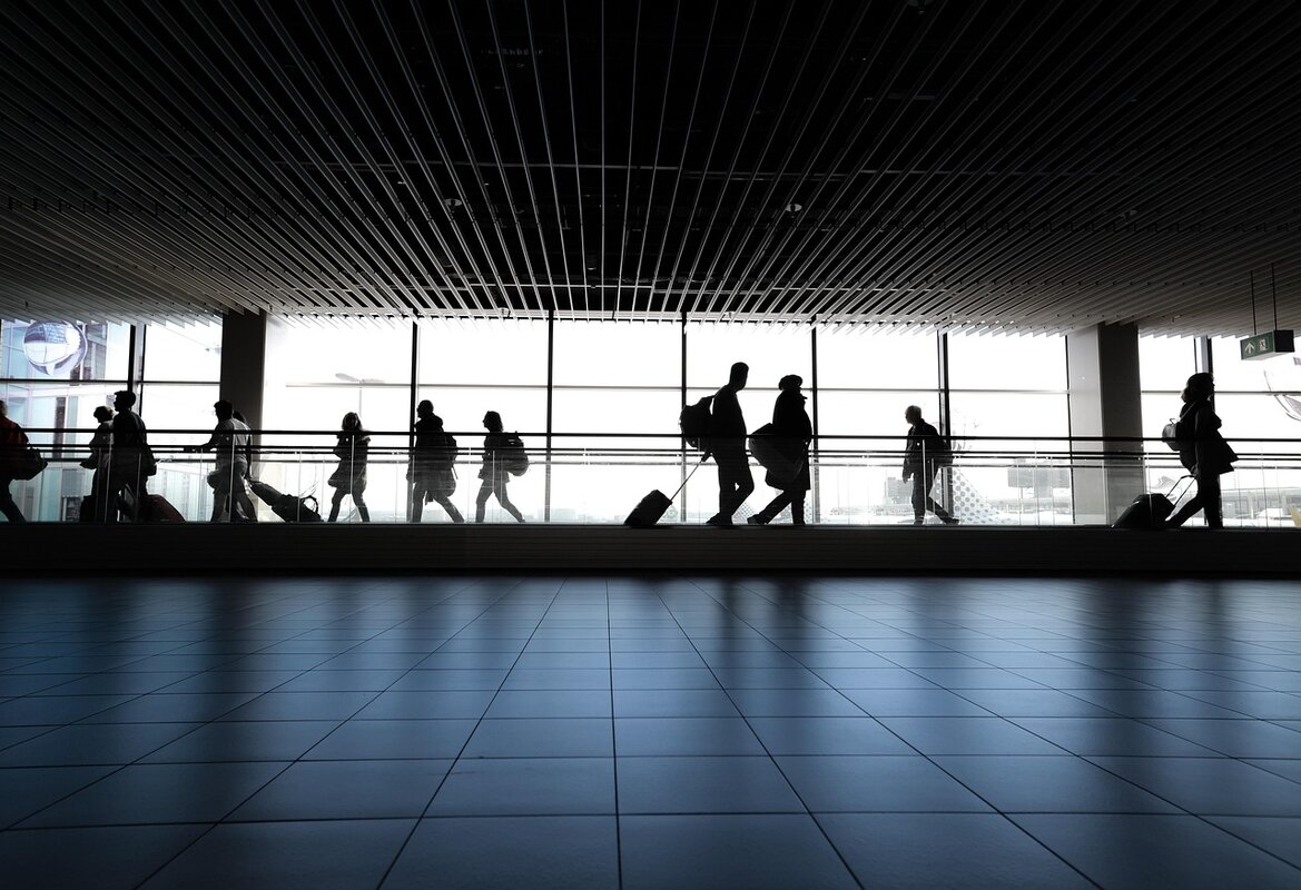 Evropski aerodromi ponovo uvode stroža pravila za ručni prtljag