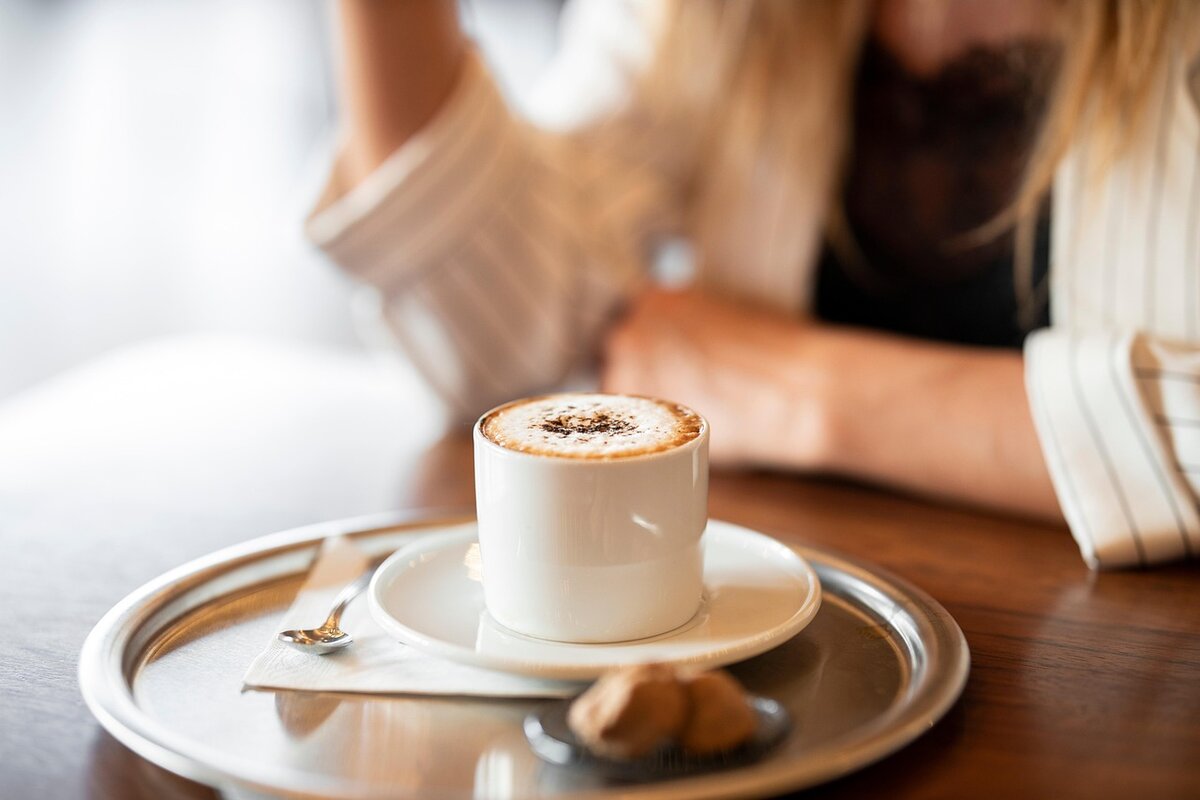 Ujutro – kafa, na poslu – kafa, na sastanku opet – kafa: Koliko šoljica je previše?