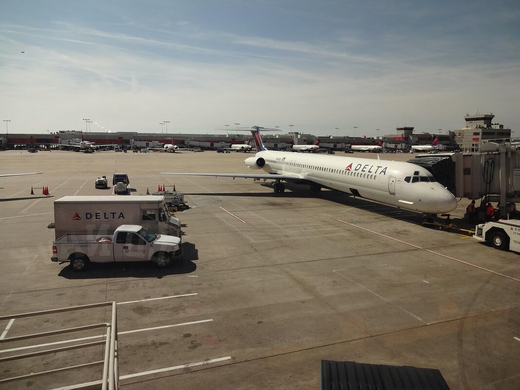 Delta Air Lines ukida sve letove do velikog američkog aerodroma: Poslednji letovi 8. novembra