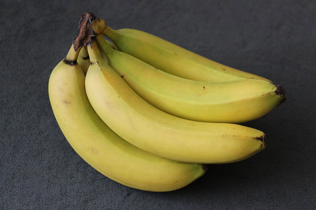 Nutricionisti upozoravaju: Evo šta se dešava sa vašim telom ako svakog jutra doručkujete banane