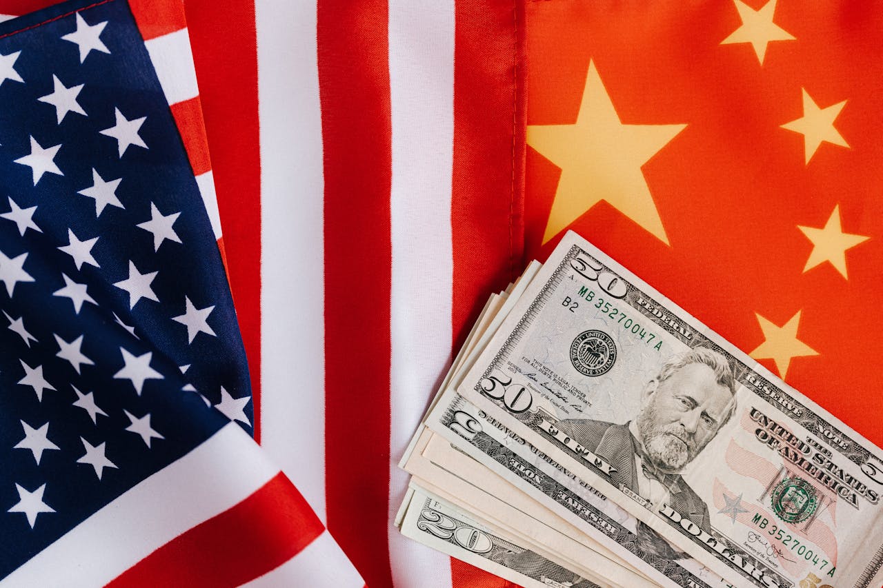 Trump zapretio Kini carinama od 155% – poručuje da je moguć trgovinski sporazum sa Xi Jinping-om