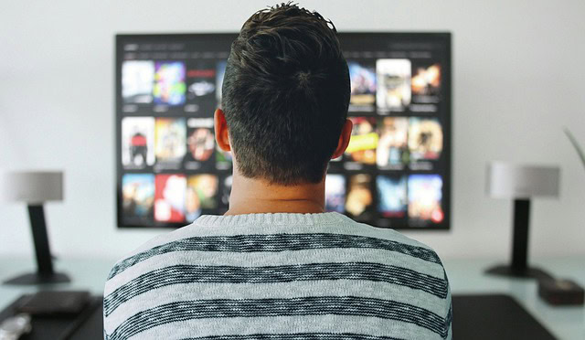 Predgrađe Čikaga uvodi novu taksu na Netflix, Hulu i druge servise od 2026 — Evo koliko će vas koštati