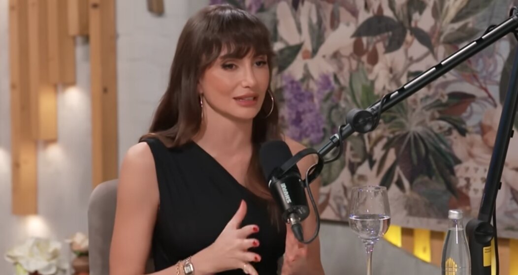 Otkriveno čime se Emina Jahović bavila kao tinejdžerka, ceo Novi Pazar je znao i pre nego što je postala pevačica
