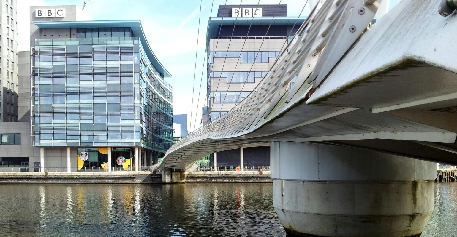 BBC planira da ukine 2.000 radnih mesta i uštedi 10 odsto godišnjeg budžeta