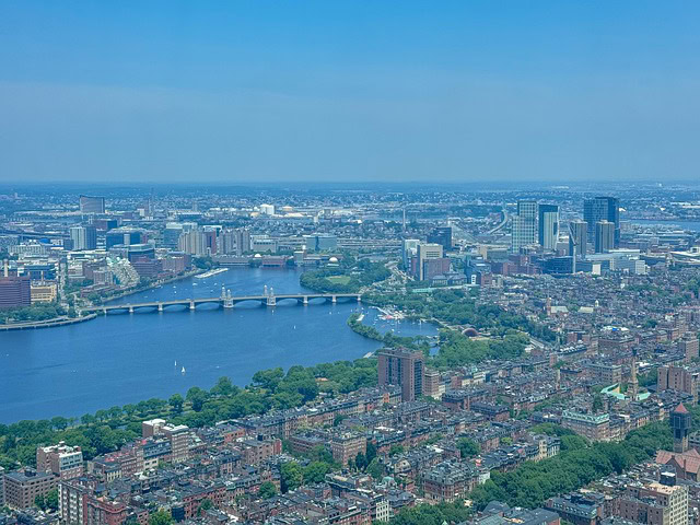Mladi masovno napuštaju Boston: Evo gde odlaze i šta ih tera na ovu odluku