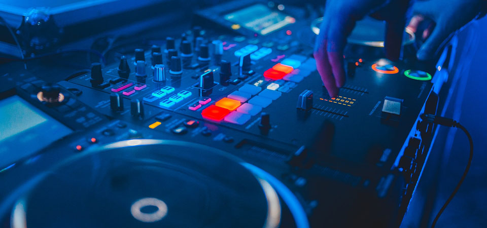 Spooks & Spins — DJ Dex // Landmark on the Hill