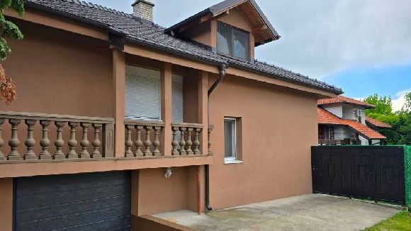 NA PRODAJU ILI IZDAVANJE LUX OPREMLJENA KUCA U SMEDEREVU, SRB