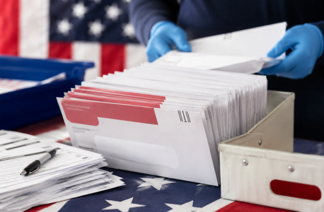 USPS uvodi nova pravila za glasanje poštom u SAD: Države bi morale da dostavljaju podatke o biračima, ali primena je blokirana